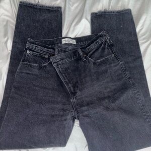 Abercrombie 90s Straight High Rise curve love cross over jeans black
